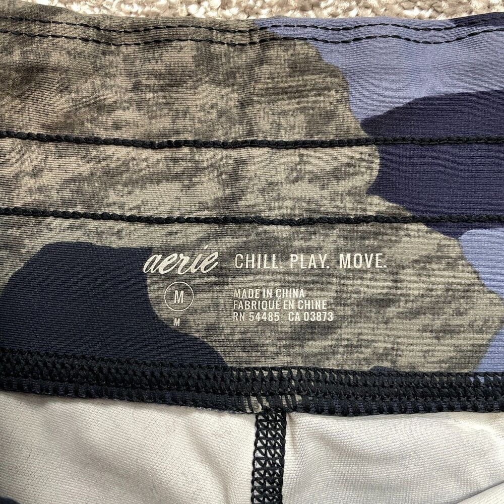 Aerie Chill Play Move Leggings Blue Camo Womens Medium Nylon Stretch Compression - Picture 4 of 13
